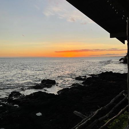 Oceanfront Delight Apartment Kailua-Kona Exterior photo