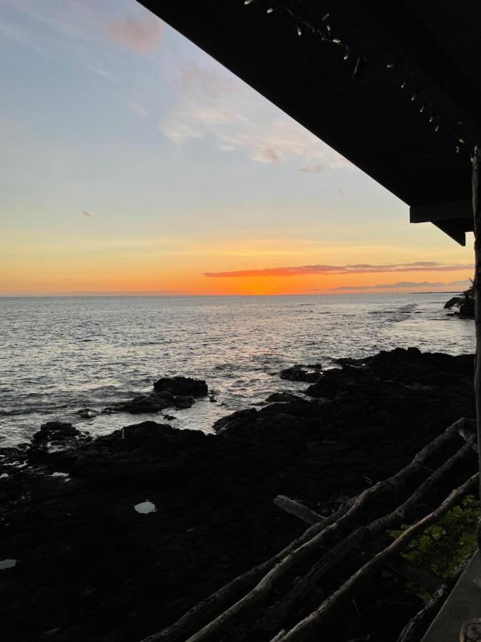 Oceanfront Delight Apartment Kailua-Kona Exterior photo